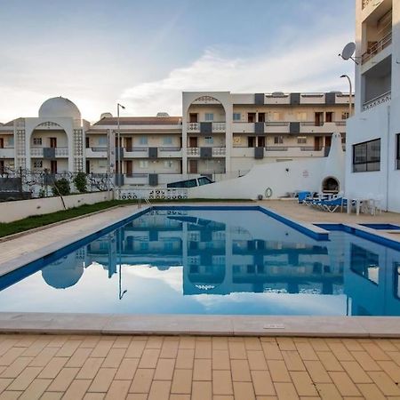 Central Apartment - Pool And Sea View & Albufeira Center מראה חיצוני תמונה